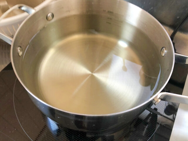 無印良品ステンレス両手鍋に酢を入れて綺麗にする